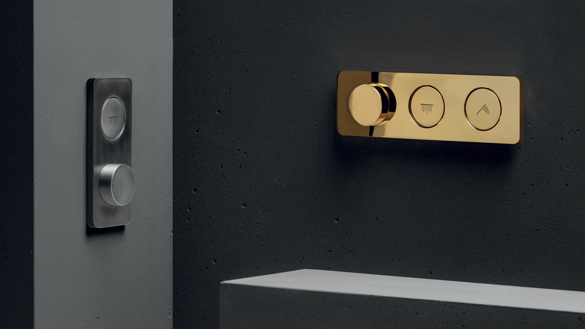 Zucchetti Hoop 2-Button Thermostatic Shower Mixer ZHO821